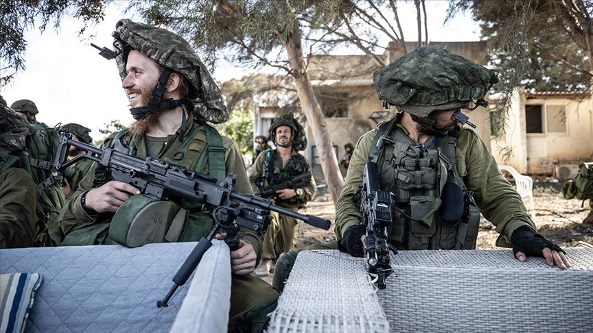 Mbi palestinezët u testuan pushkë të reja, tanke, automjete të blinduara, municione mortajash dhe raketa