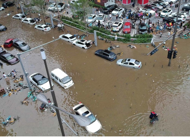 Vendet më të rrezikuara në botë nga përmbytjet dhe moti ekstrem, zbulon analiza