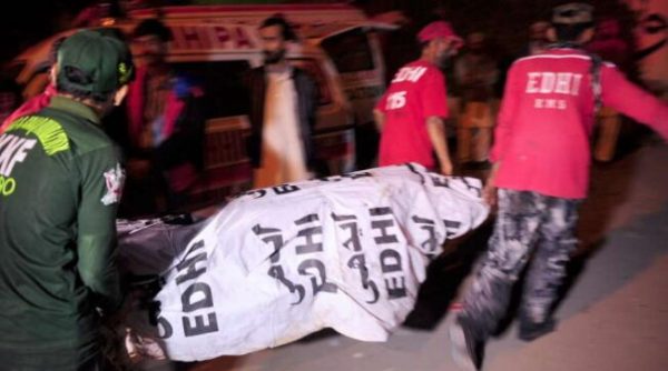 Pakistan/ Autobusi del nga rruga, 14 të vdekur dhe 63 të plagosur