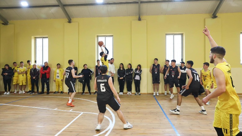 Terrenet e reja sportive në gjimnazin ‘Asim Zeneli’ në Gjirokastër