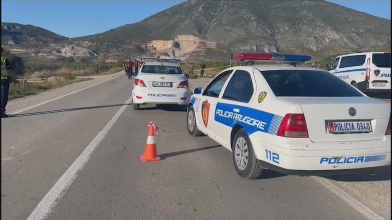 Aksident i rëndë në Elbasan-Cërrik, përplaset për vdekje këmbësori 33-vjeç