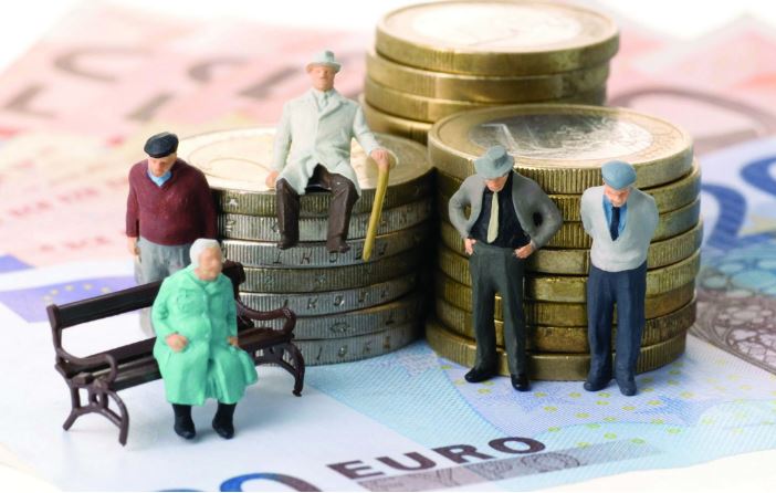 “Pensionistet e së ardhmes të varfër”, FMN: Vetëm 38% e popullsisë në moshë pune paguan sigurime