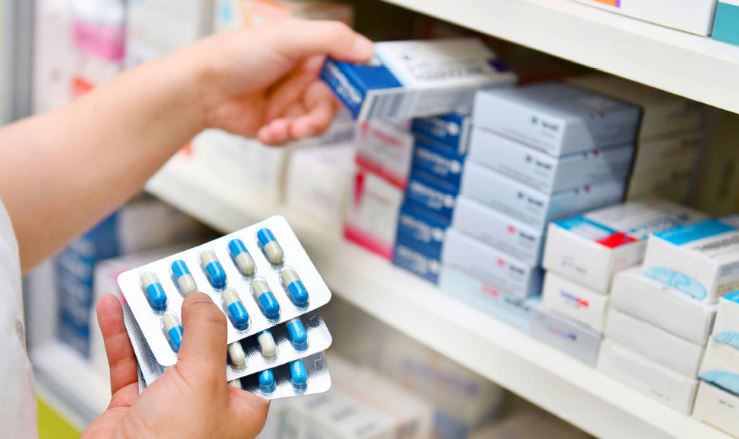 Paguan nga xhepi 141 mln lekë për blerjen e produkteve farmaceutike më 2023, analiza: Shqiptarët financuan 55% të konsumit