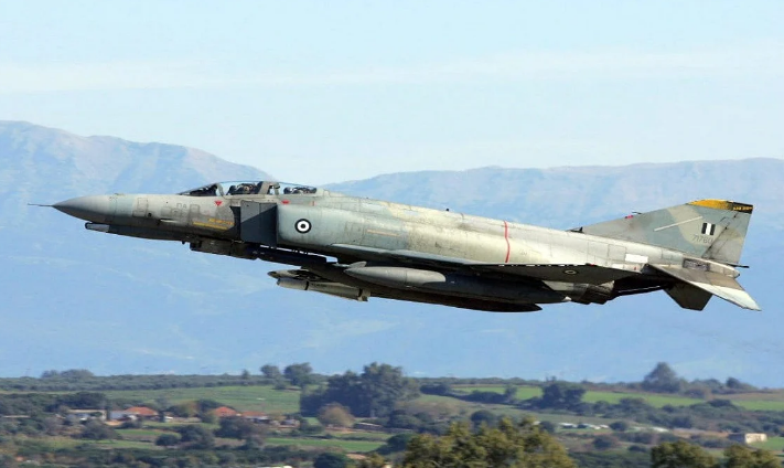 Rrëzohet avioni i forcave ajrore greke, nuk dihet fati i pilotëve