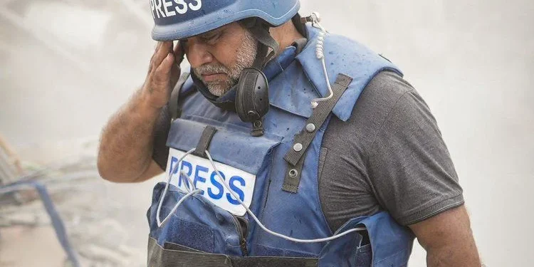 Gazetari legjendar palestinez humb dhe të birin po gazetar