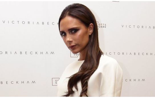 Pse nuk buzëqesh kurrë në foto? Victoria Beckham tregon më në fund arsyen