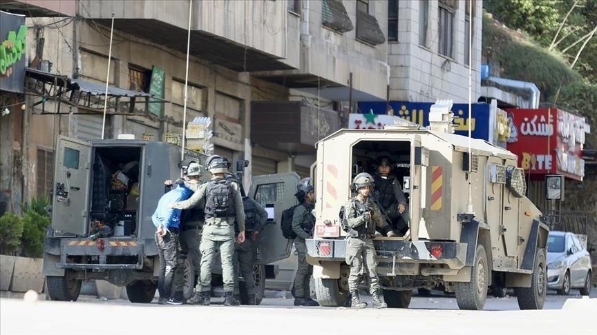 Ushtarët izraelitë arrestuan 30 palestinezë gjatë bastisjeve në Bregun Perëndimor