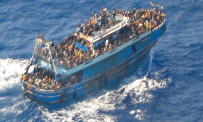 Tragjedia në det/ Institucionet greke: Peshkarexha lundroi për 30 milje, refuzoi ndihmën e autoriteteve