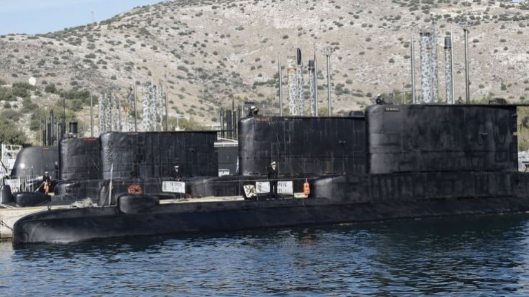 Të dehur hynë në stacionin detar të Salamis, pranga dy shqiptarëve në Greqi, akuzohen për spiunazh