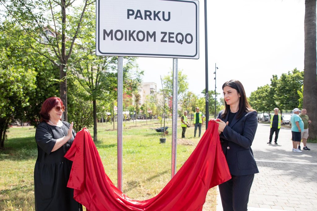 Sako: Parku i lagjes 17 në Durrës mban emrin e akademikut dhe studiuesit Moikom Zeqo