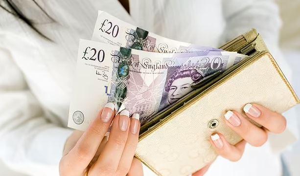 Të paguhesh pa bërë asgjë, 30 persona do i nënshtrohen këtij “testi” në Angli
