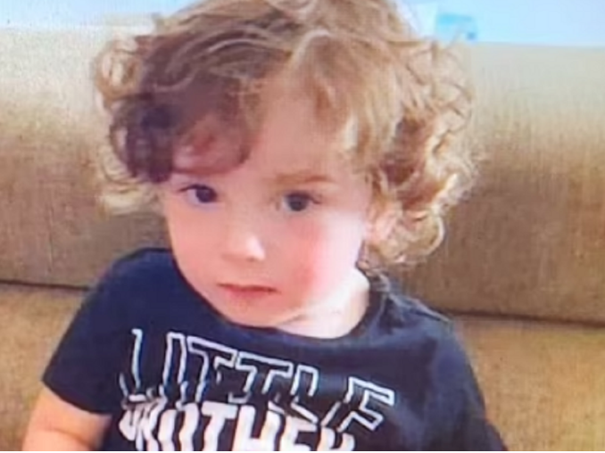 Gjendet i vdekur një 3-vjeçar në Australi, babai e vret me thikë