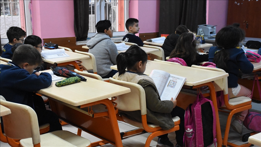 Mbi 1.3 milion nxënës kthehen në bankat shkollore në 3 provincat turke të goditura nga tërmeti
