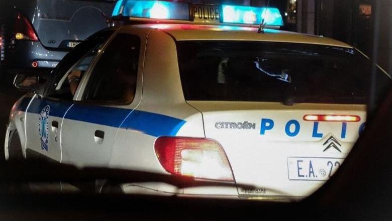Tentuan të qëllonin me armë ndaj policisë në një lokal nate, arrestohen tre shqiptarët dhe një rumun në Greqi