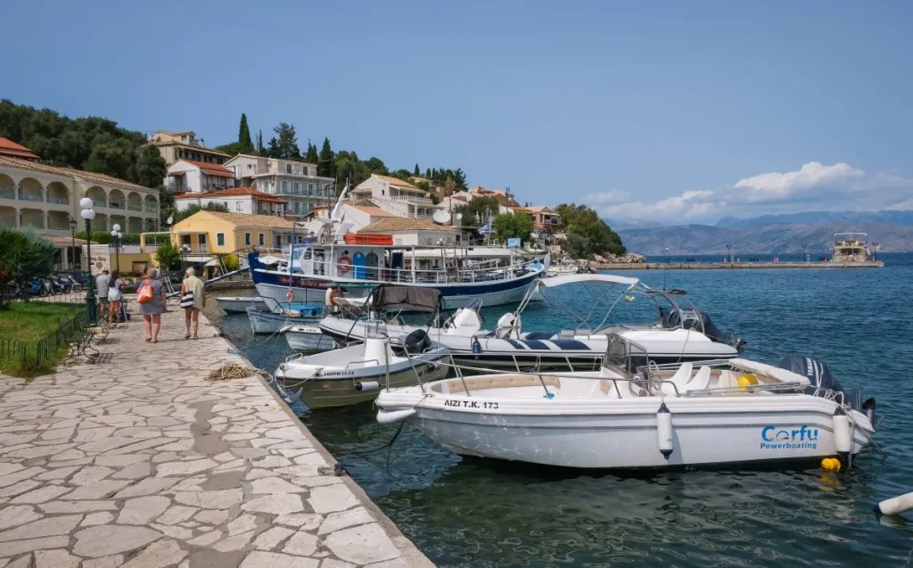 “Moin.de”: Zbuloni Shqipërinë, destinacionin evropian me plazhe magjepsëse dhe ujëra bruz