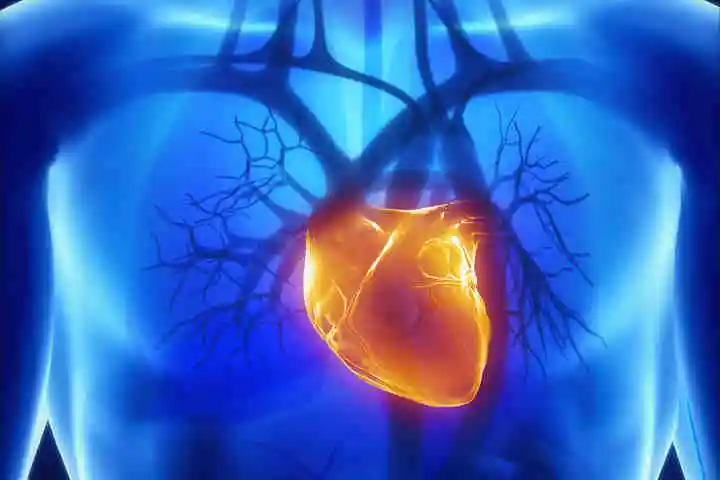Covid-19 rrit rrezikun kardiovaskular në tre vitet pasardhëse