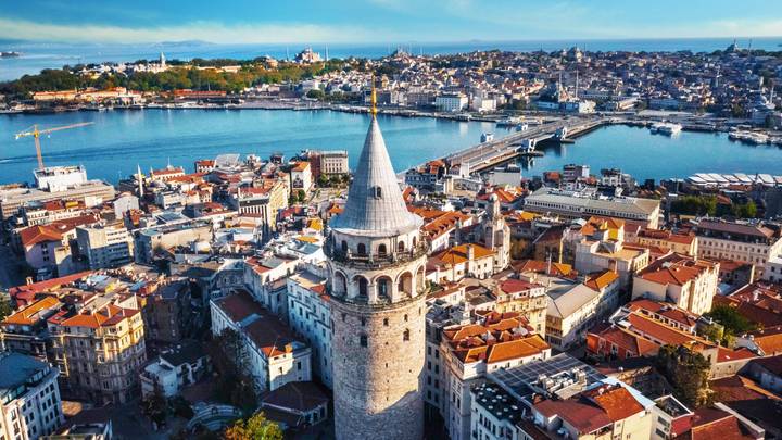 Türkiye shënon 570-vjetorin e çlirimit të Istanbulit