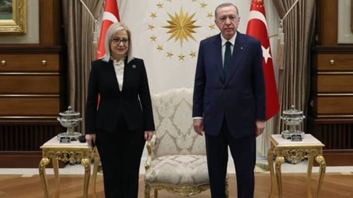 Lindita Nikolla uron Presidentin Erdoğan për fitoren