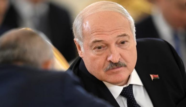 Presidenti i Bjellorusisë, Lukashenka: Do të ketë armë bërthamore për të gjithë