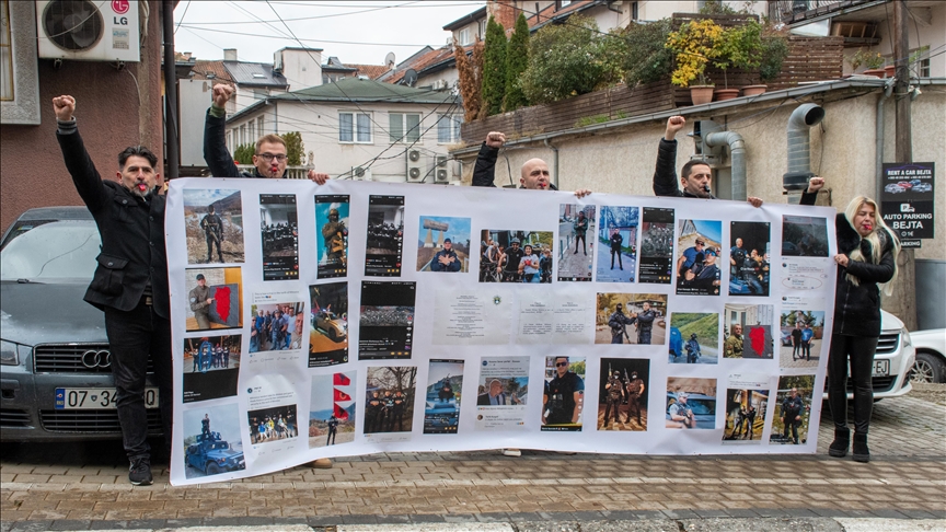 Përfaqësuesit serbë protestojnë në Prishtinë për “animin e zyrtarëve policorë”