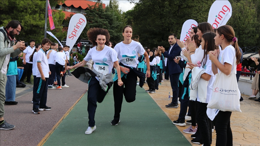 Shkollat e Fondacionit Turk Maarif në Shqipëri organizojnë maratonën 