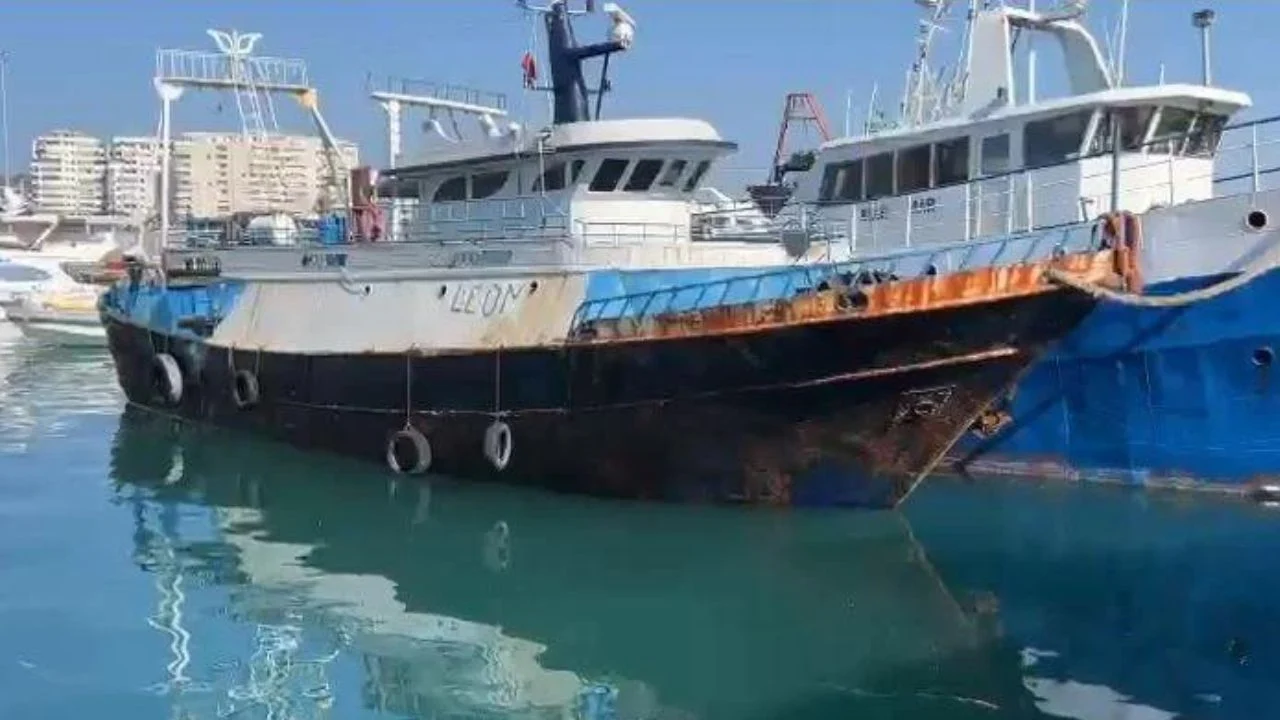 Incident tragjik në Porto Romano/ 22-vjeçari rrëzohet nga anija, humb jetën në vendngjarje