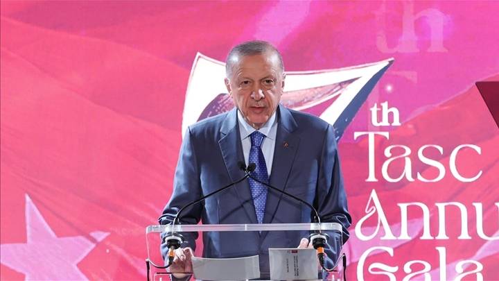 Erdoğan: Türkiye “e kënaqur” me “atmosferën pozitive” në raportet me ShBA-në