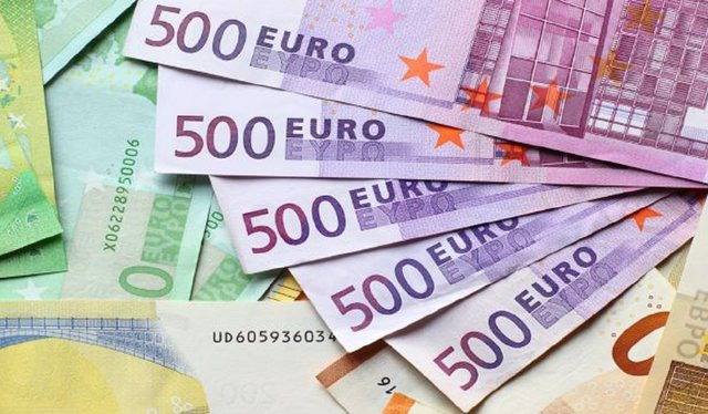 Rënia e euros, qeveria kursen 88 mln euro në shlyerjen e borxhit me 2024