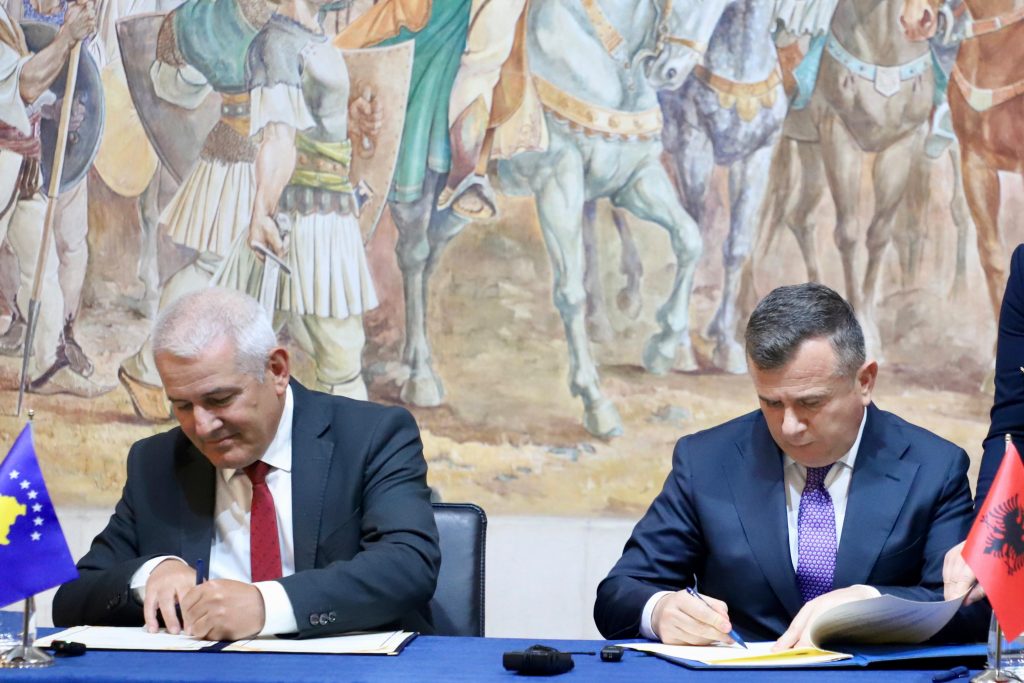 Balla dhe Svelça nënshkruajnë marrëveshjen: Kalimi në Morinë, me procedurë të përshpejtuar përgjatë 9 muajve të vitit