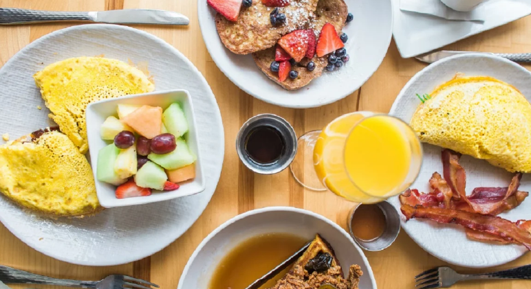 4 ushqimet më të këqija të mëngjesit që ju shkurtojnë jetën