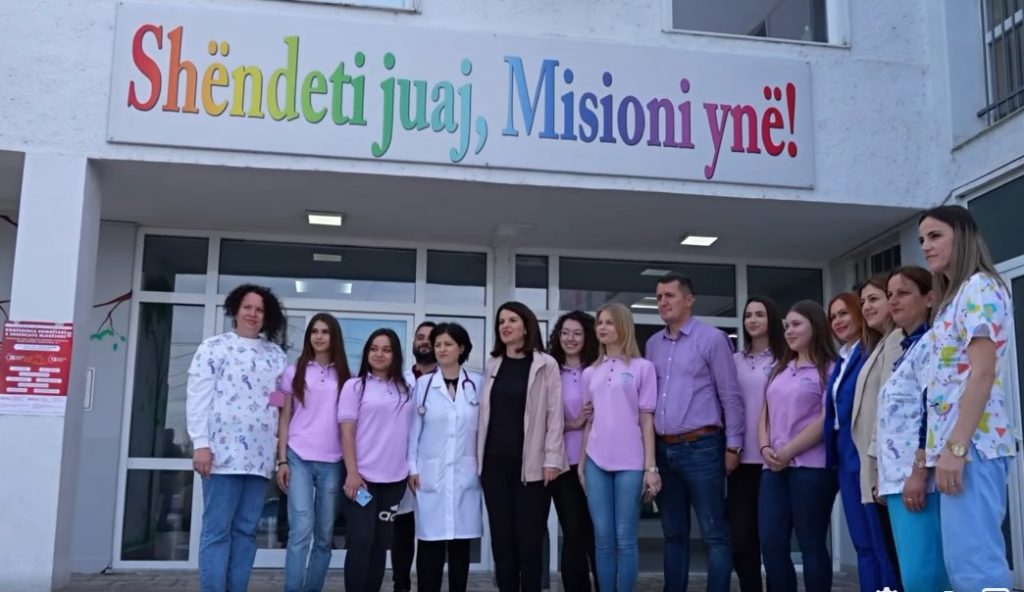 Pavijoni i Pediatrisë në Spitalin Rajonal të Fierit, Koçiu: Rreth 100 vizita në ditë në ambiente bashkëkohore
