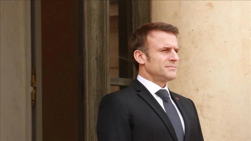Francë, 115 deputetë i kërkojnë presidentit Macron të ndalojë shitjen e armëve për Izraelin