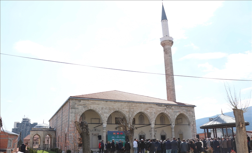 Ministri turk i Kulturës në hapjen e Xhamisë së Sulltan Muratit në Shkup të restauruar nga TIKA