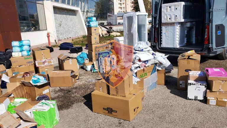 Ilaçe, pesticide e verë kontrabandë, arrestohet 32-vjeçari në Portin e Vlorës