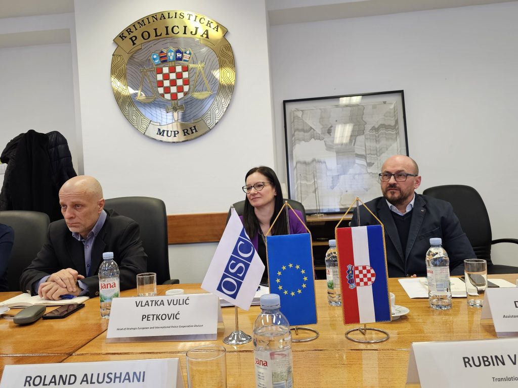 Nismat ndërgjegjësuese për armët e zjarrit, 10 përfaqësues nga Shqipëria vizitë studimore në Kroaci
