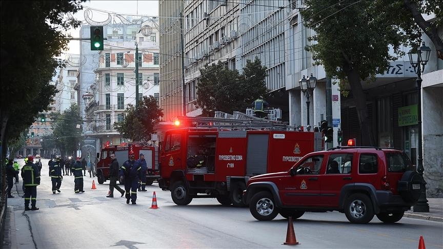 Greqi, shpërthen një bombë pranë Ministrisë së Punës në Athinë