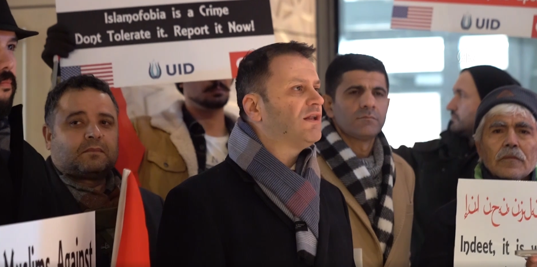 New York, protestohet kundër djegies së Kuranit në Suedi