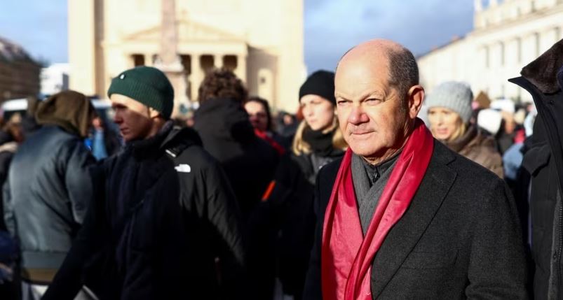 “Ushqehet frikë dhe mbillet urrejtje”, Kancelari Scholz: Në Gjermani po rriten rrjetet e errëta neo-naziste