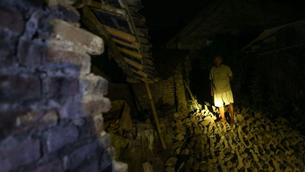 Tërmeti i fortë godet Indonezinë, viktima dhe dëme