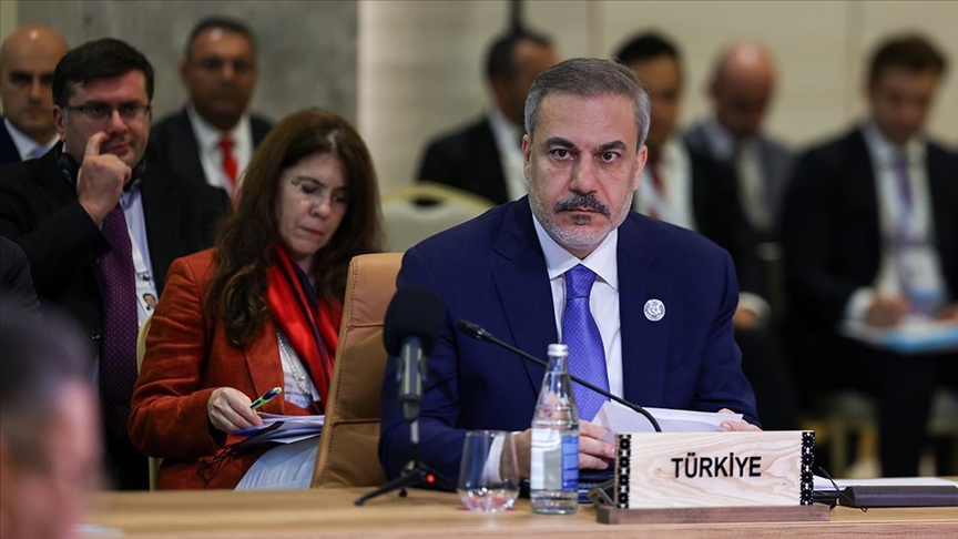 Türkiye bën thirrje për unitet dhe bashkëpunimin midis kombeve turke në samitin në Shusha
