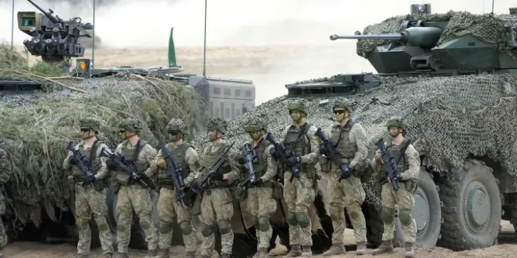 NATO, mobilizim i shpejtë i 300,000 ushtarëve