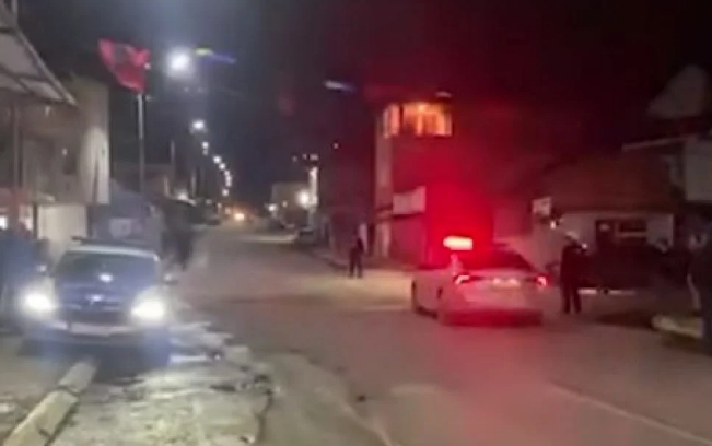 Sulmohet me bomba molotov gjatë natës policia në Mitrovicë të Veriut