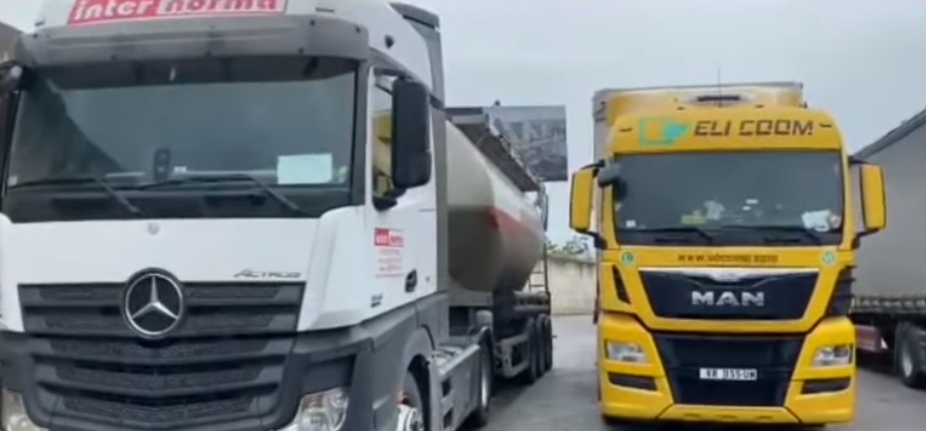 Pas bllokimit në kufirin me Kosovën, kamionët nga Serbia prej tre ditësh në pritje në Morinë