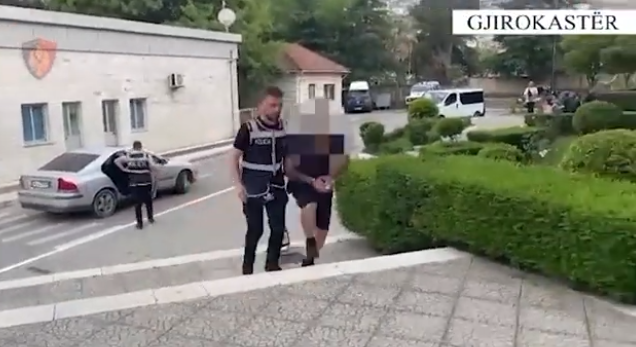 Gjirokastër, transportonin 11 emigrantë të paligjshëm, 1 i arrestuar, 1 nën hetim! Sekuestrohen 5500 euro