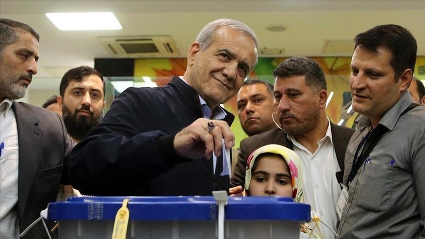 Iran, kandidati reformist Pezeshkian kryeson në zgjedhjet presidenciale