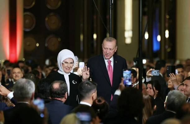 Presidenti Erdogan mori pjesë në 