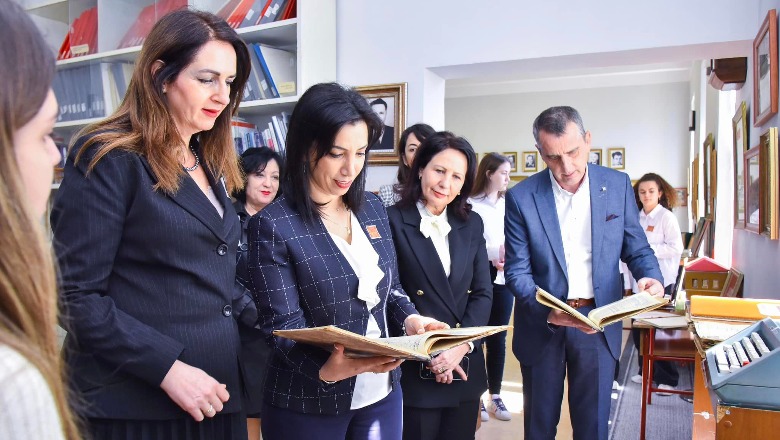 Ministrja Kushi: Me Kosovën, së shpejti takime me shqiptarë në Evropë, për ruajtjen e Gjuhës Shqipe dhe identitetit kombëtar