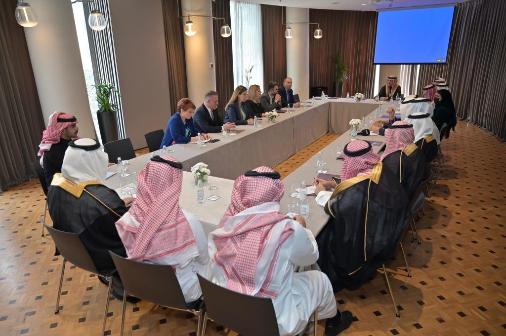 Kumbaro takim me kreun e Federatës së Dhomave Saudite, mundësi për bashkëpunim në turizëm