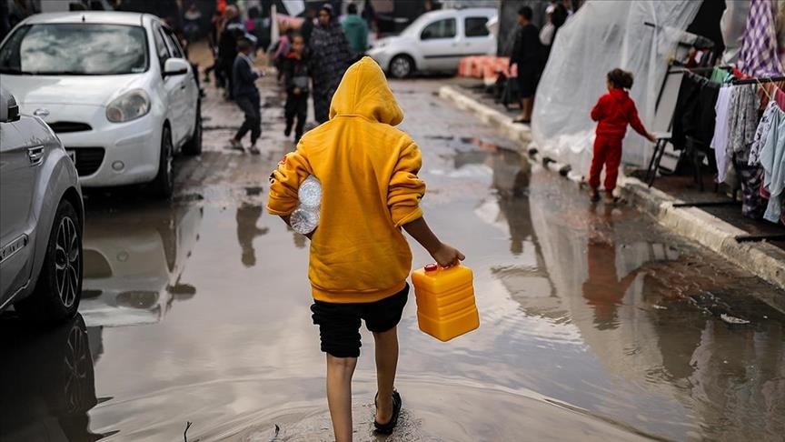 Kriza e ujit në Rafah përkeqëson jetën për palestinezët e zhvendosur