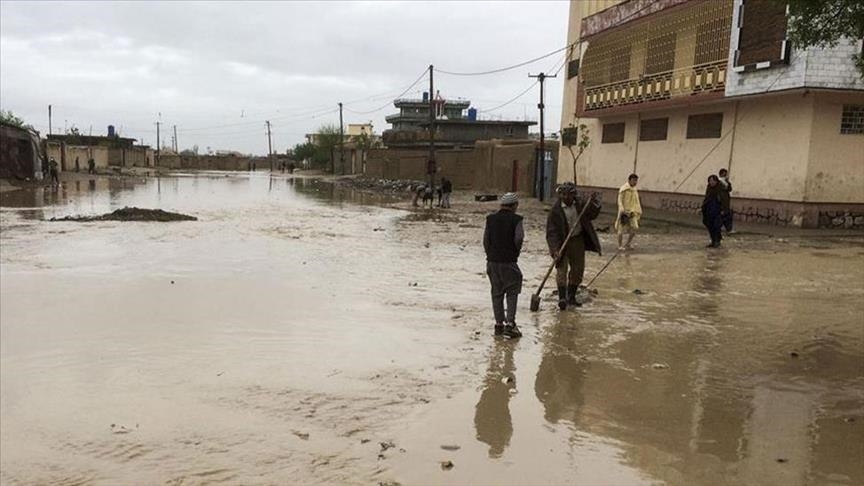 Shi i dendur në Afganistan, numri i të vdekurve nga përmbytjet shkon në 300